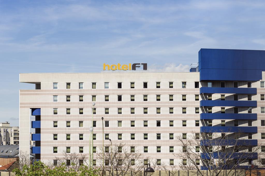 Hotelf1 Paris Ouen Marche Aux Puces Hotel