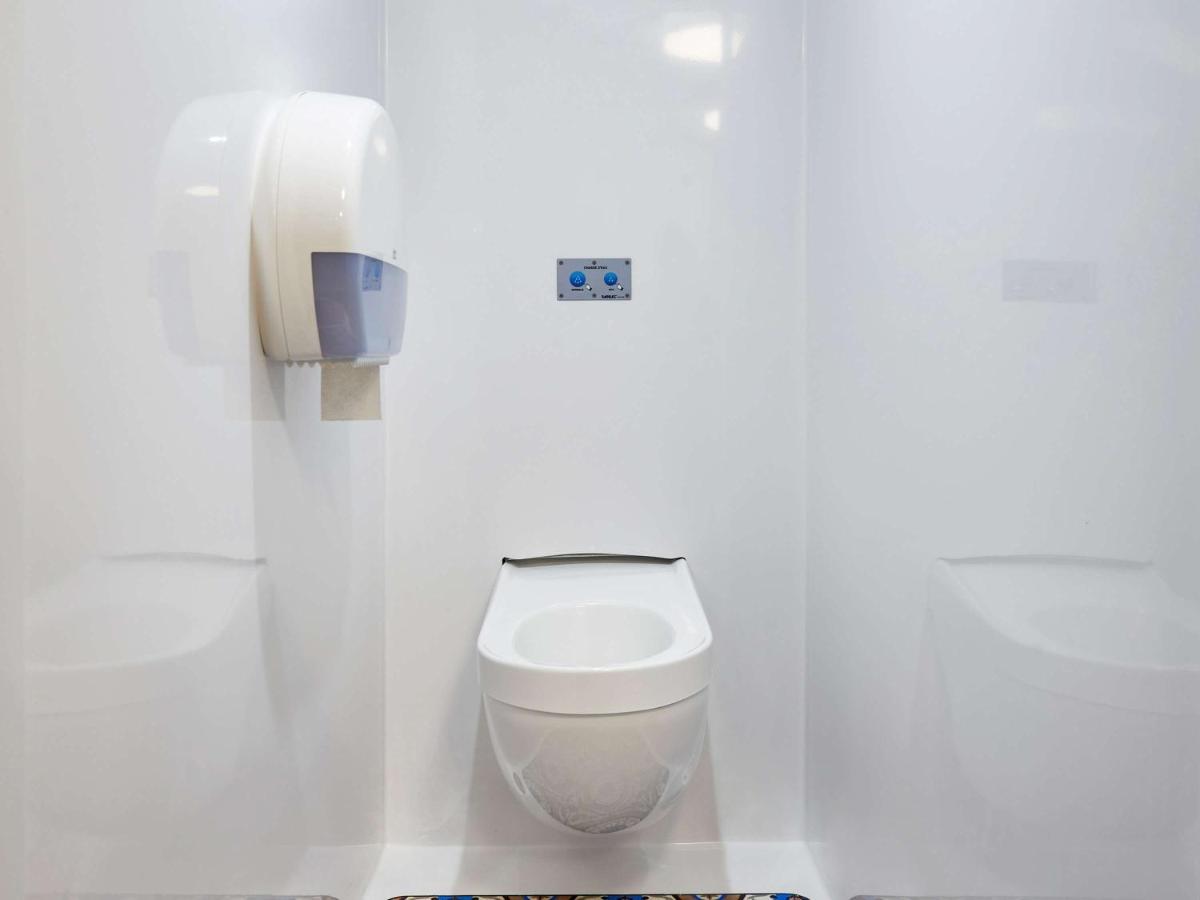 Hotel Hotelf1 Paris Ouen Marche Aux Puces